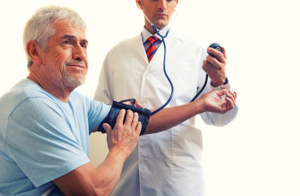 cara alami menurunkan tekanan darah tinggi atau hipertensi